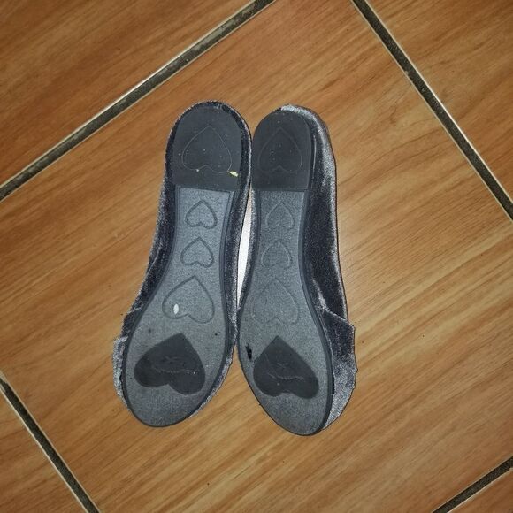 Women's Flats pre-owned still lots of life left gray - Picture 6 of 7